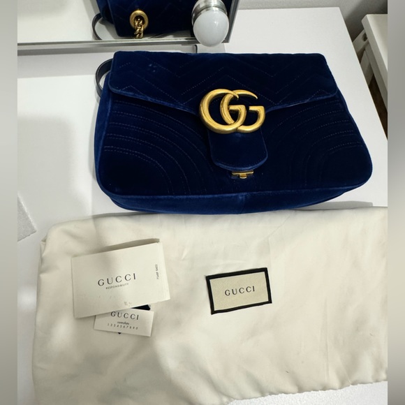 Gently loved Gucci Marmont medium bag in cobalt blue. Purchased from Gucci store - Picture 8 of 10